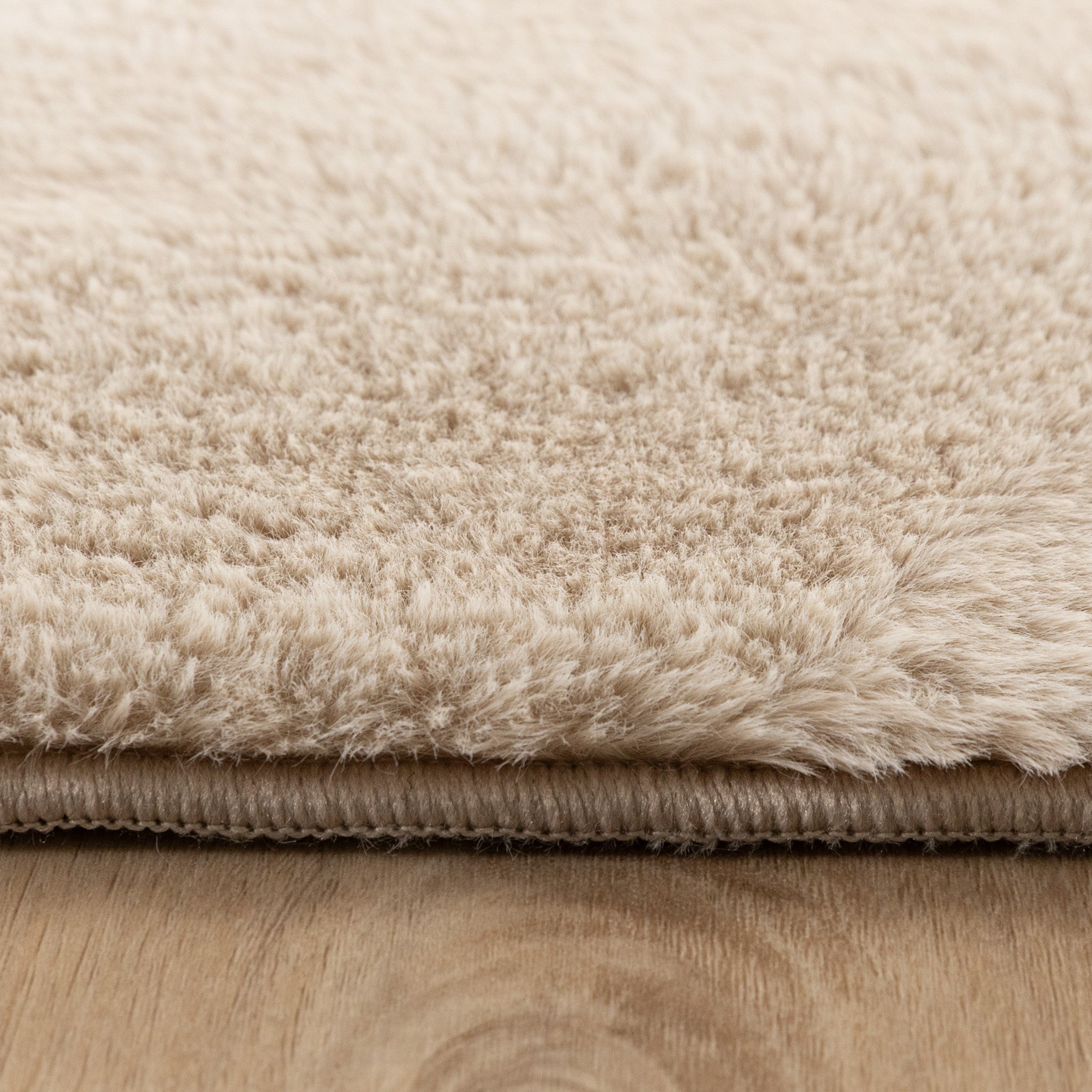 Soft Low-Pile Rug – Cozy Beige