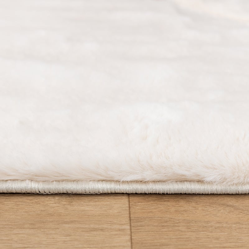 Soft High Pile Rug - Carvy Curves Cream
