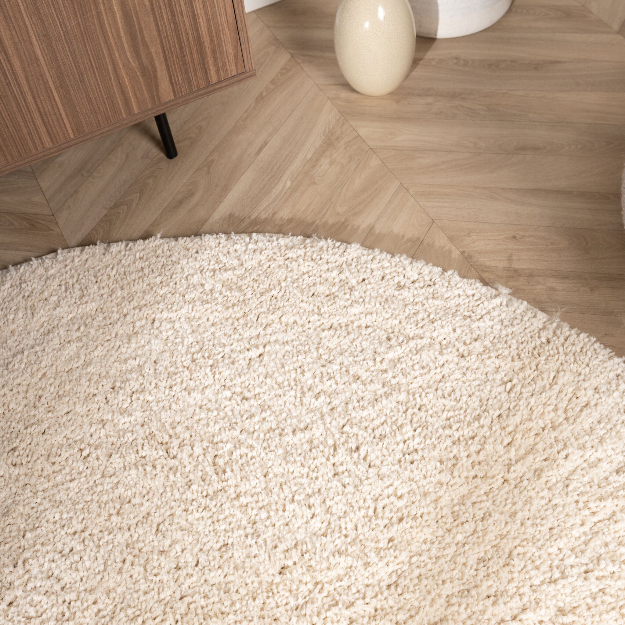 Round High-Pile Rug – Wish Cream