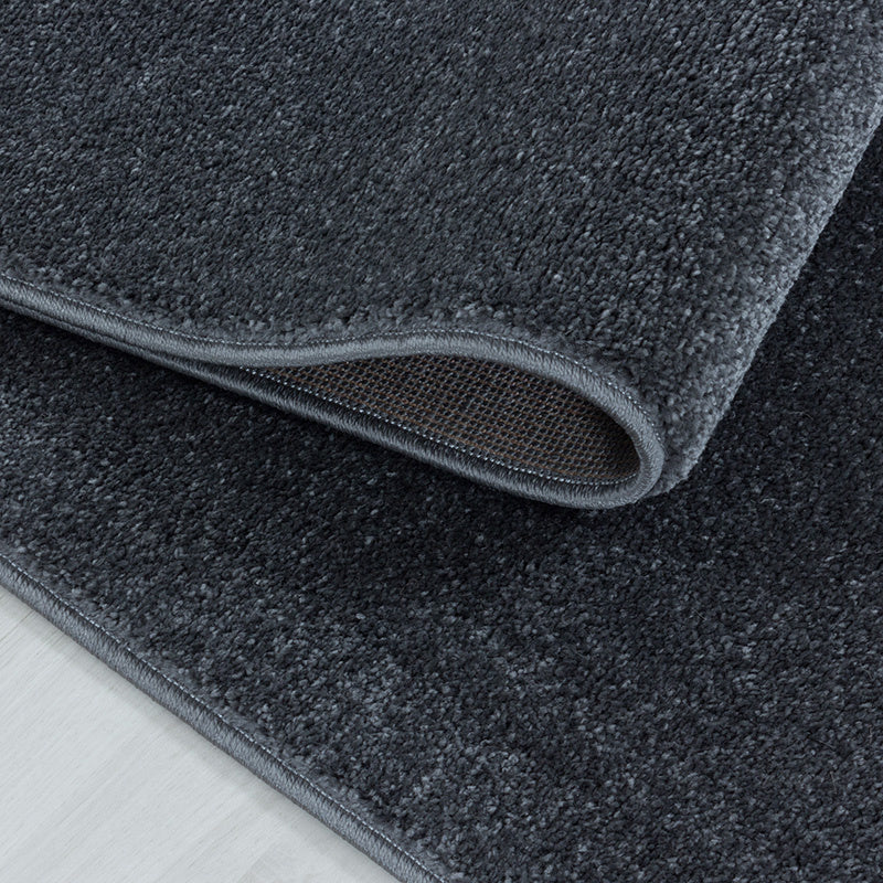 Low-pile floor rug - Smoothly Anthracite