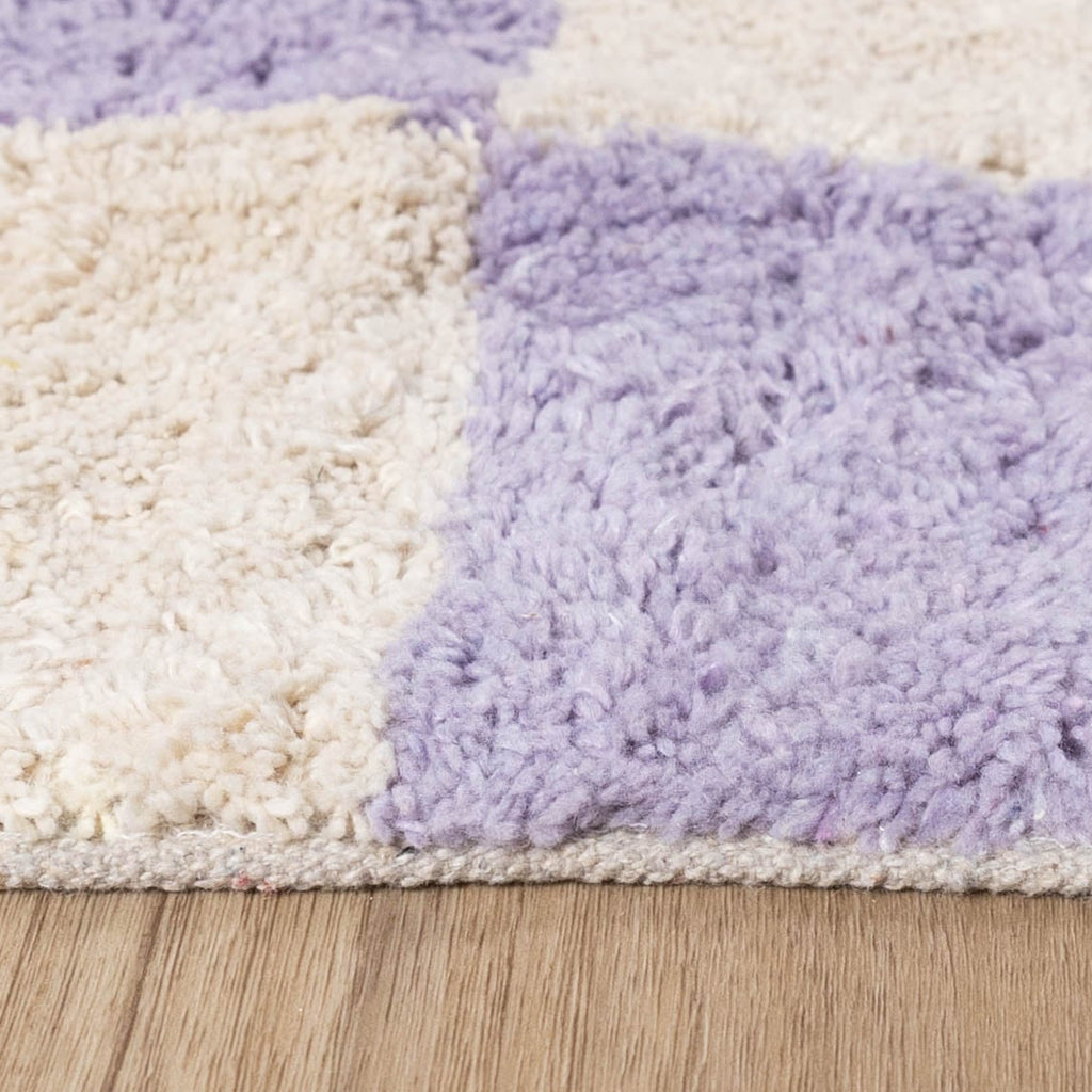 Retro Rug - Gambit Lilac/White