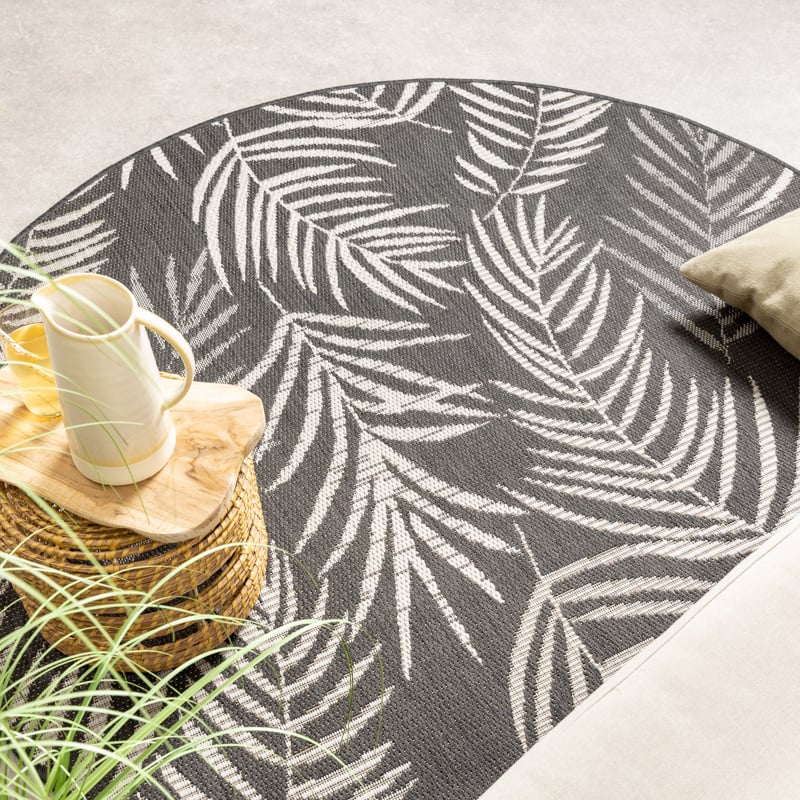Round Outdoor Rug - Malta Leaves Black